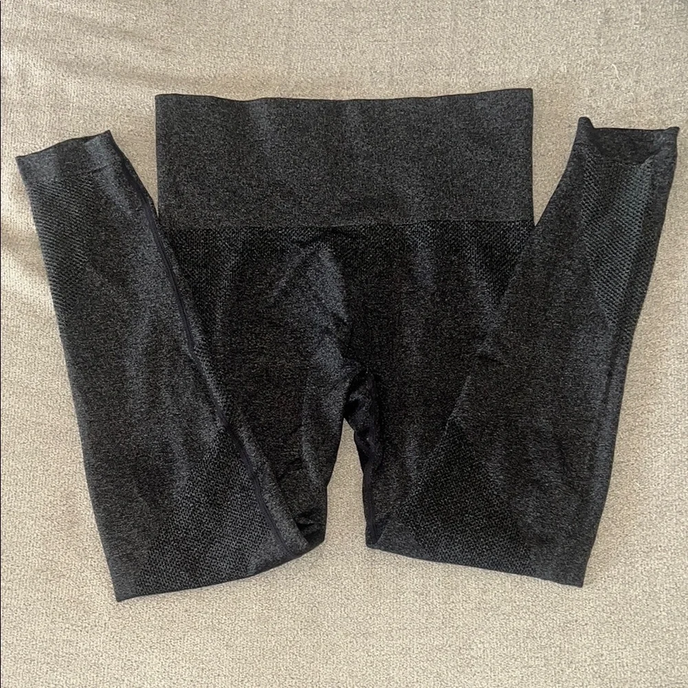 Ryderwear Black High-Waisted Leggings - Picture 2 of 3